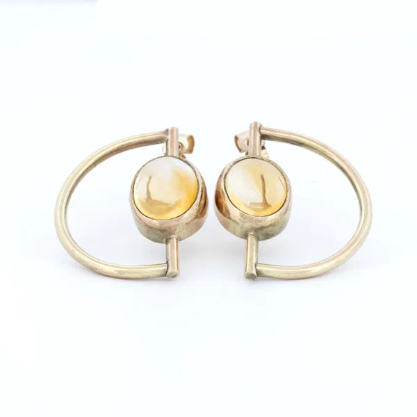 Creating Things by Andrea Rojas Córdoba - Golden Oval Earrings