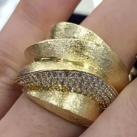 Luxury Trendy Vintage golden Rings Jewelry Saudi Arabic Dubai Ring