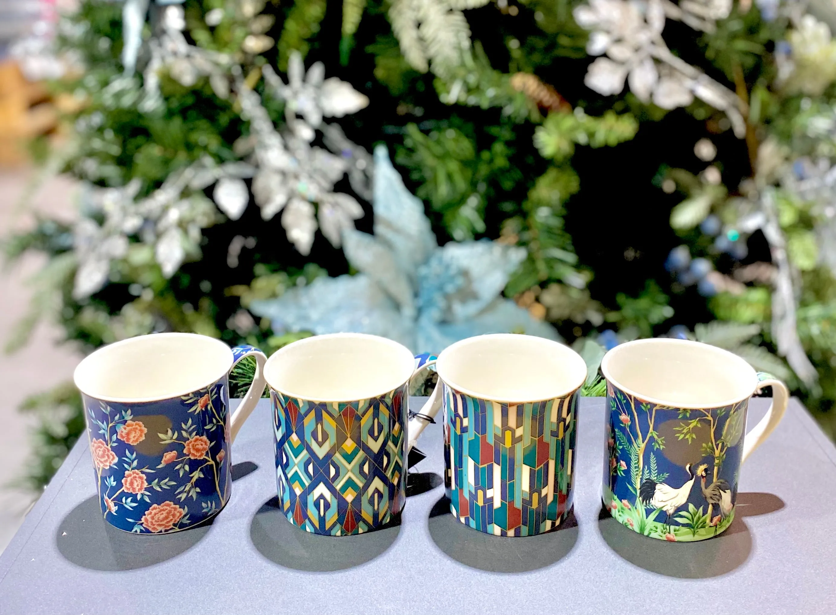 Set 4 Mugs de porcelana.