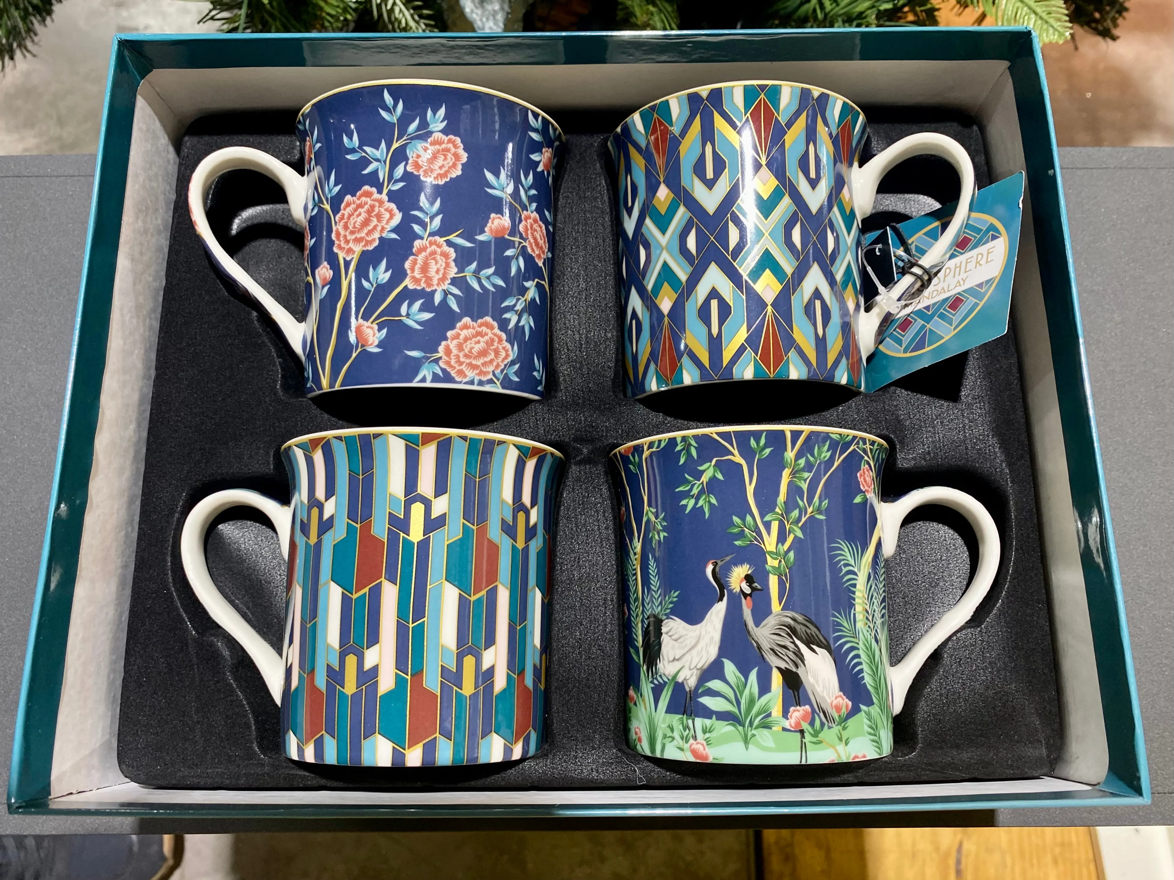 Set 4 Mugs de porcelana.